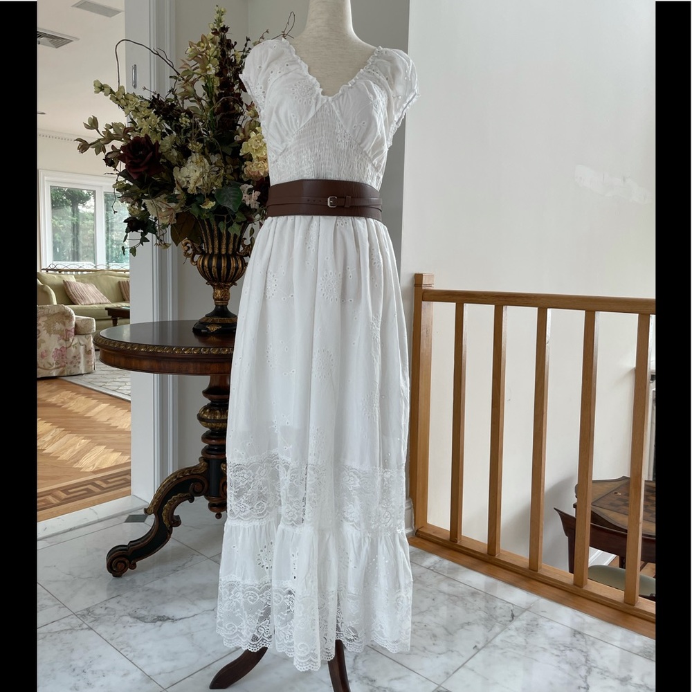 New Embroidery Lace Dress - Size M